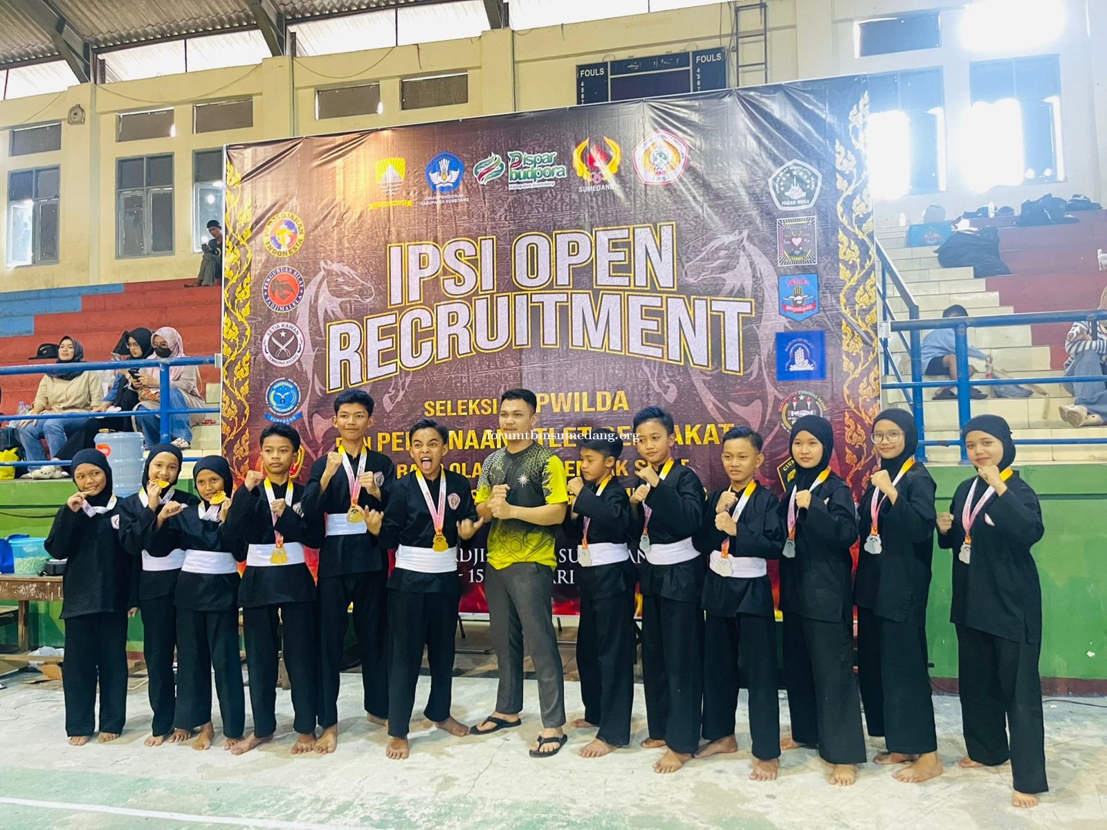 Pendekar MTsS Persis Sumedang Raih Juara II pada IPSI Open Recruitment dan Pembinaan Atlet Berbakat